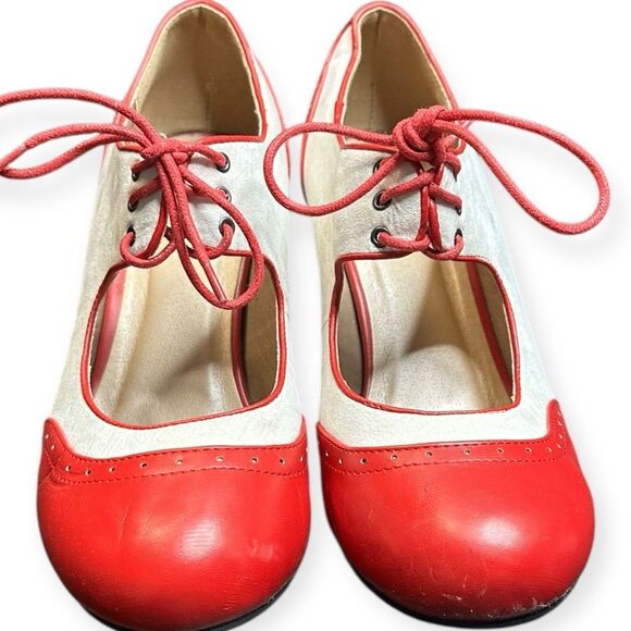 GRAHAM STREET Women’s Red White Lace-Up Vintage Style Heels Size 7.5 - Picture 2 of 8